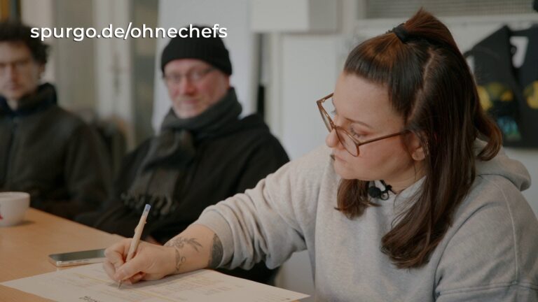 Ohne Chefs - watermark 24